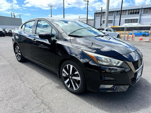 Used 2021 Nissan Versa SR image 7