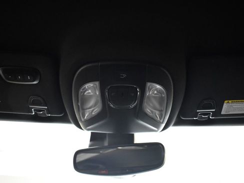 Used 2024 Jeep Compass Latitude w/ Convenience Group AWD/4WD image 28