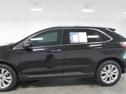 Used 2024 Ford Edge Titanium AWD/4WD image 6