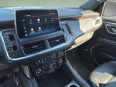 Used 2022 Chevrolet Suburban Z71 w/ Z71 Off-Road Package image 24