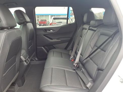New 2026 Chevrolet Equinox LT w/ Convenience Package II FWD image 11