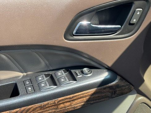 Used 2021 GMC Canyon Denali RWD image 17