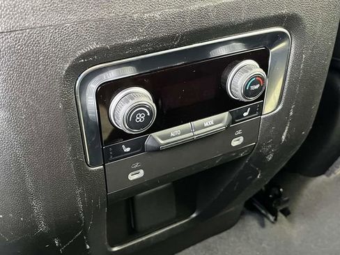 Used 2024 Chevrolet Tahoe Premier image 20