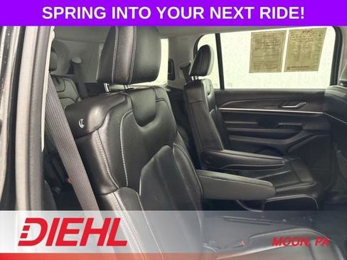 Certified 2023 Jeep Grand Cherokee L Limited w/ Black Appearance Package AWD/4WD image 14