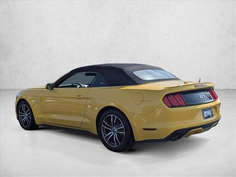 Used 2017 Ford Mustang GT Premium image 8