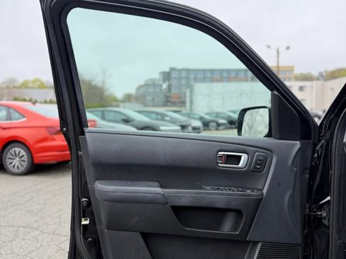 Used 2015 Honda Pilot Touring image 35