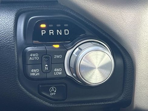 Used 2019 RAM 1500 Laramie w/ Sport Appearance Package AWD/4WD image 39