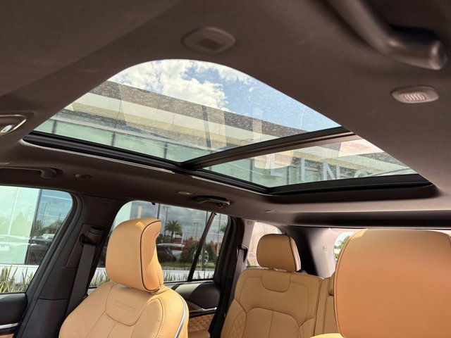 Used 2025 Jeep Grand Cherokee Summit w/ Obsidian Package AWD/4WD image 33