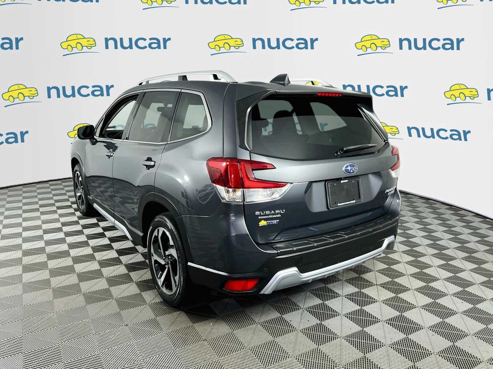 Used 2023 Subaru Forester Touring AWD/4WD image 5