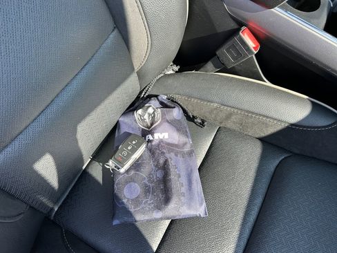 Used 2024 RAM 1500 Laramie image 31