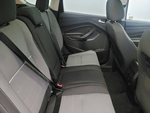 Used 2015 Ford Escape SE w/ Equipment Group 201A AWD/4WD image 19