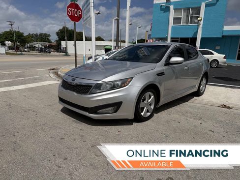 Used 2012 Kia Optima EX FWD image 2