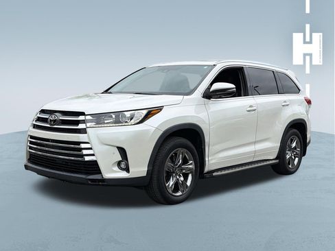 Used 2019 Toyota Highlander Limited Platinum AWD/4WD image 2