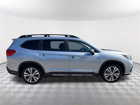 Used 2022 Subaru Ascent Touring image 4