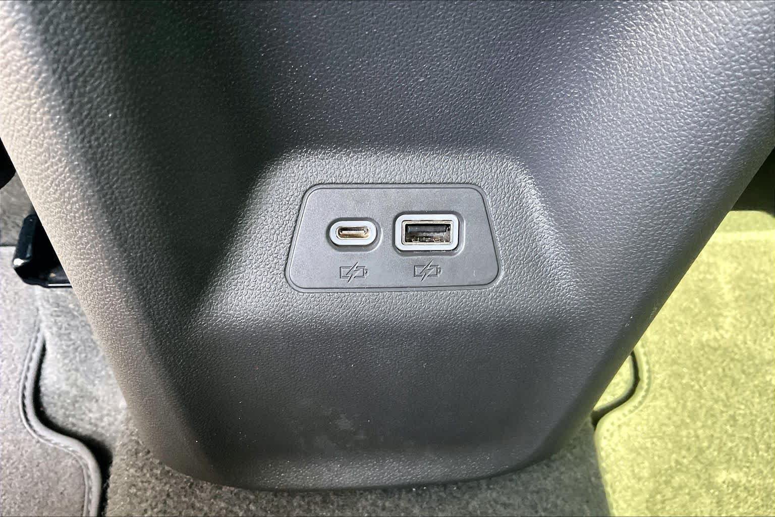 Used 2023 Buick Envision Essence w/ Sport Touring Package AWD/4WD image 62