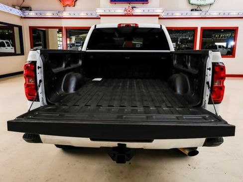 Used 2019 Chevrolet Silverado 2500 W/T AWD/4WD image 8