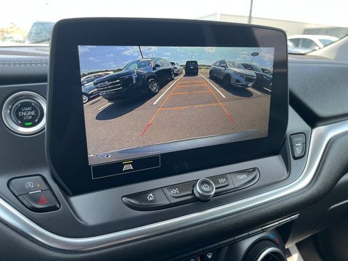 Used 2024 Chevrolet Blazer LT w/ Convenience Package FWD image 18