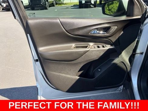 Used 2020 Chevrolet Equinox LT FWD image 12