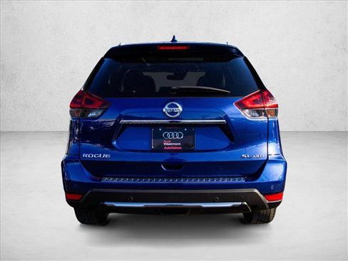 Used 2020 Nissan Rogue SL w/ Premium Package image 6