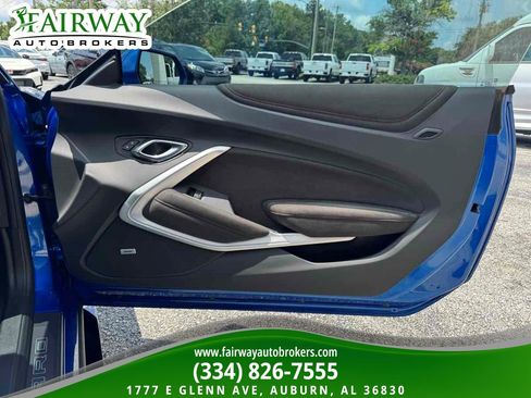 Used 2018 Chevrolet Camaro ZL1 RWD image 26