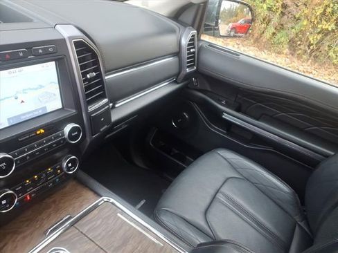 Used 2020 Ford Expedition Max Platinum image 25