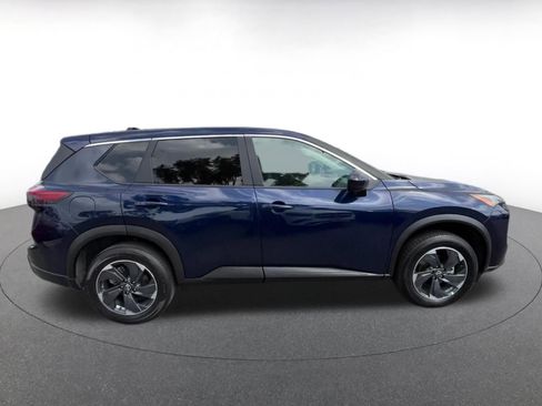 Used 2025 Nissan Rogue SV FWD image 16