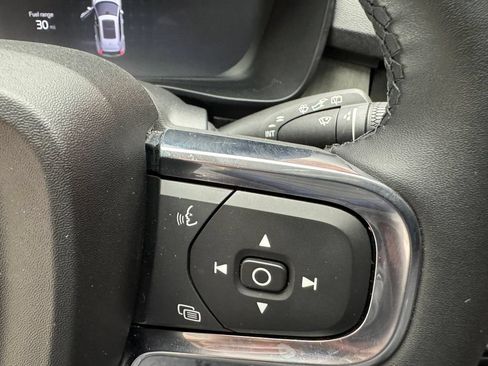 Used 2024 Volvo XC40 B5 Plus AWD/4WD image 15