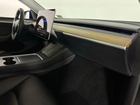 Used 2023 Tesla Model Y Long Range image 30