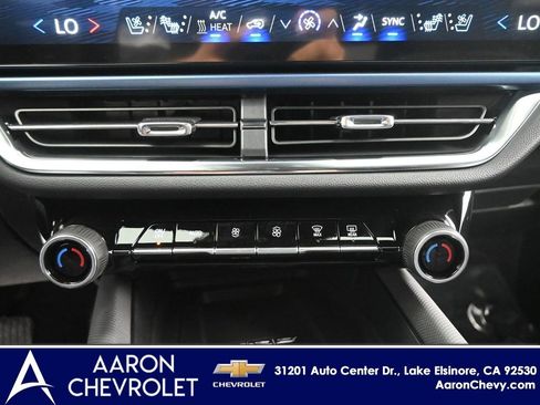 New 2026 Chevrolet Equinox EV LT image 10