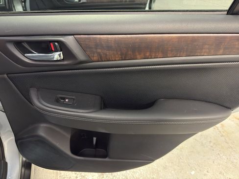 Used 2015 Subaru Outback 2.5i Limited image 25