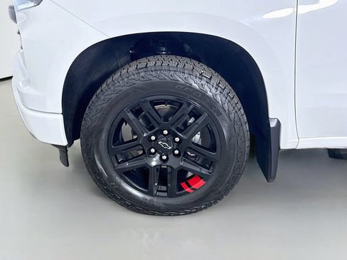 Used 2023 Chevrolet Silverado 1500 RST w/ Redline Edition AWD/4WD image 34