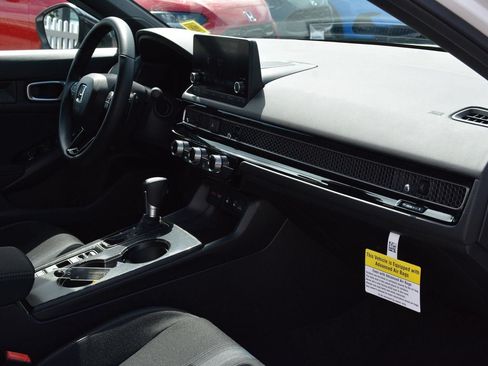 Used 2025 Honda Civic Sport image 20