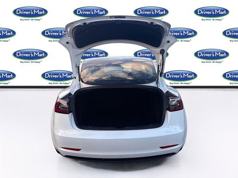 Used 2020 Tesla Model 3 Standard Range image 28