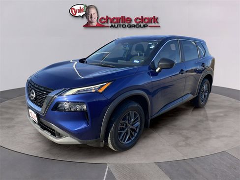 Used 2023 Nissan Rogue S image 1