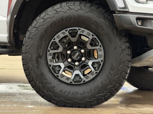 Used 2025 Ford F150 Raptor w/ Equipment Group 803A Raptor R AWD/4WD image 3