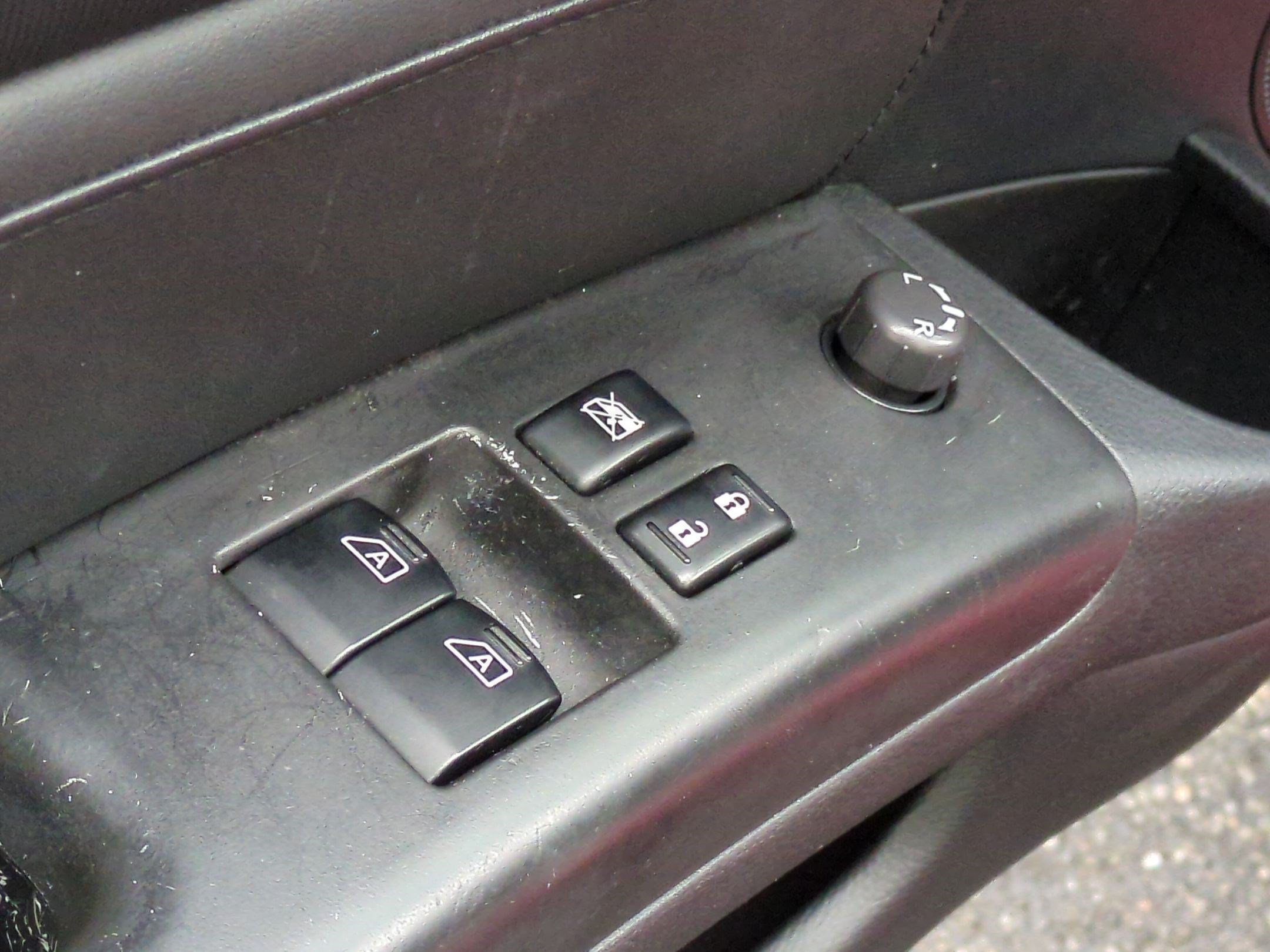 Used 2006 Nissan 350Z Grand Touring RWD image 15