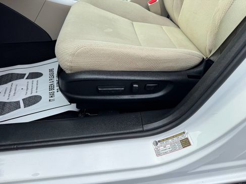 Used 2016 Honda Accord EX image 16