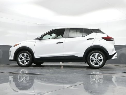 Used 2021 Nissan Kicks S FWD image 45