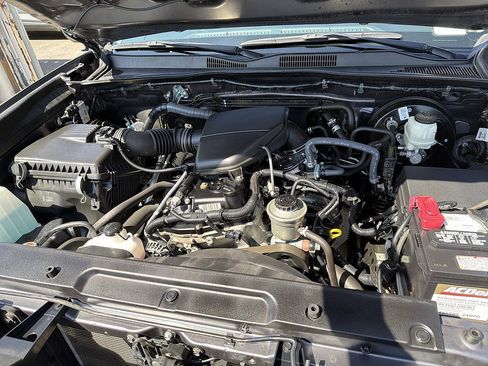 Used 2021 Toyota Tacoma SR5 RWD image 26