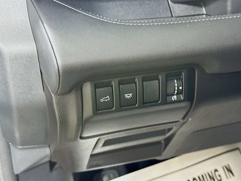 Used 2023 Subaru Ascent Limited w/ Technology Package AWD/4WD image 10