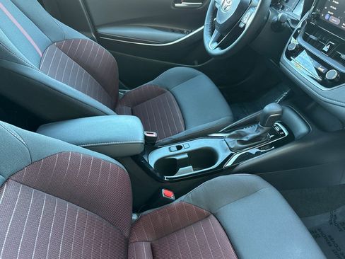 Certified 2025 Toyota Corolla SE image 21