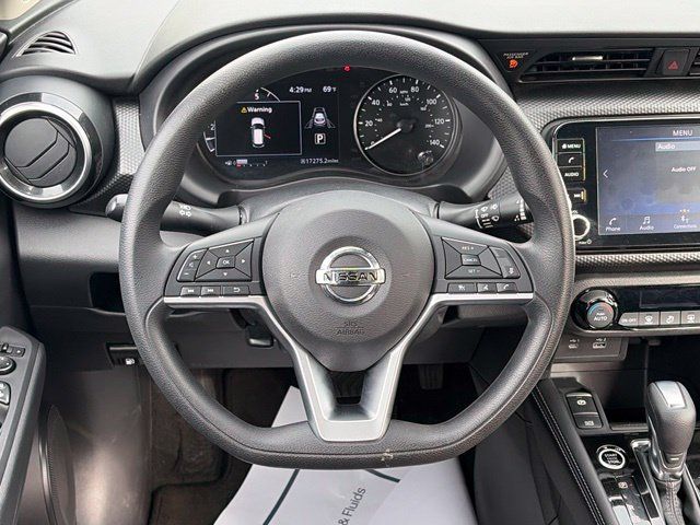 Used 2021 Nissan Kicks SV FWD image 33