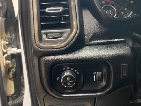 Used 2020 RAM 1500 Sport w/ Comfort & Convenience Group image 21