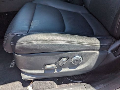 Used 2023 Genesis GV70 2.5T w/ Select Package image 26