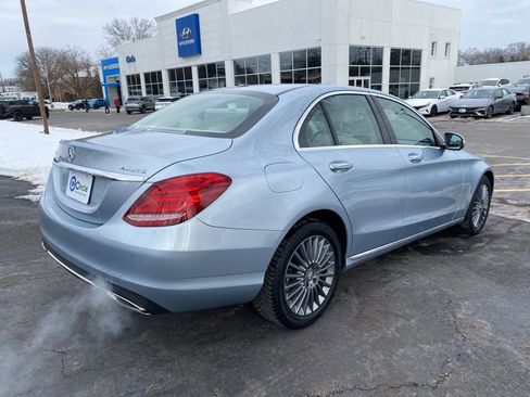 Used 2015 Mercedes-Benz C 300 4MATIC Sedan image 4