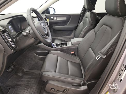 New 2026 Volvo XC40 B5 Plus w/ Protection Package Premier image 10