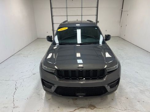 Used 2022 Jeep Grand Cherokee Altitude image 7
