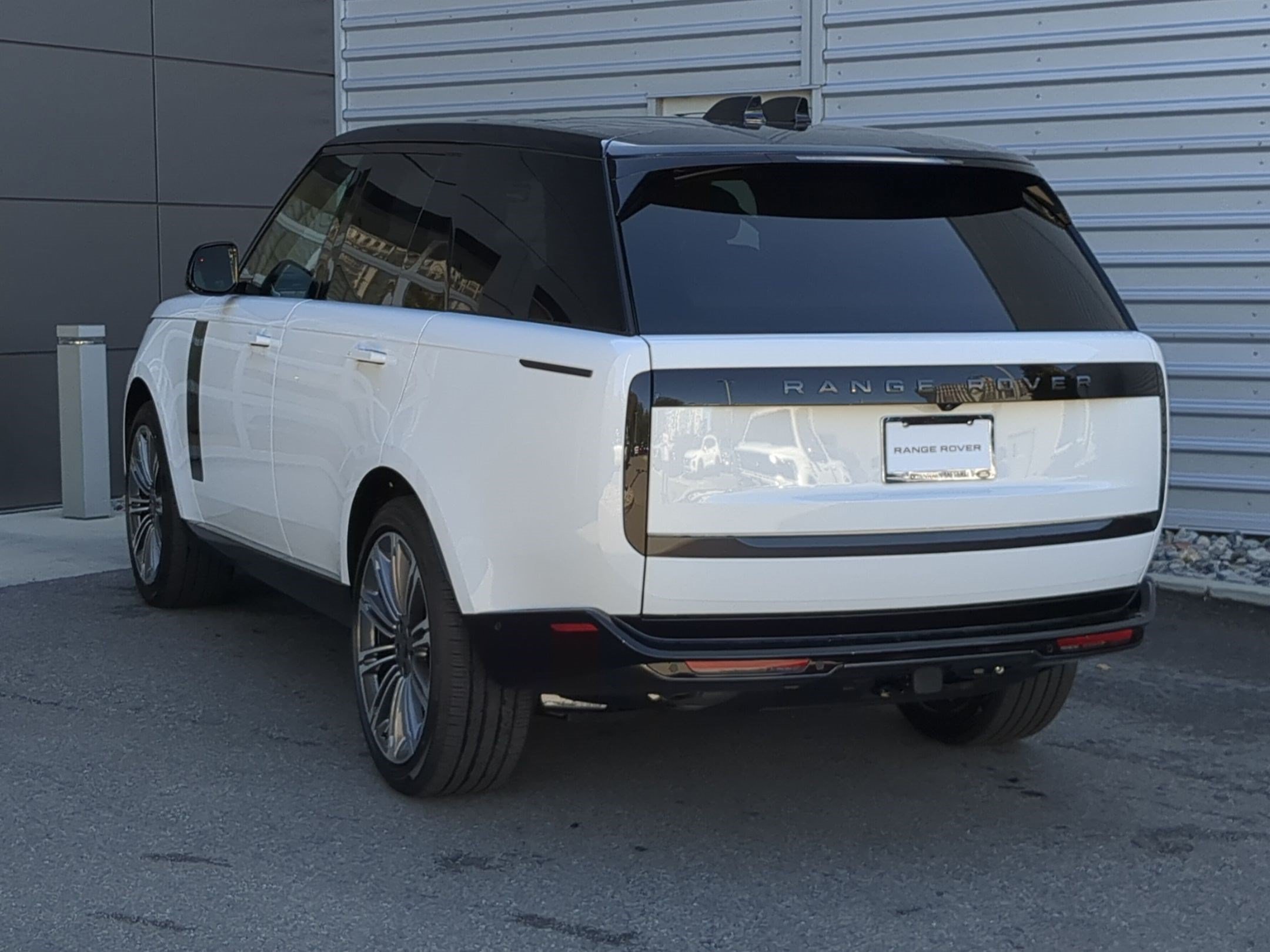 New 2027 Land Rover Range Rover SE AWD/4WD image 7