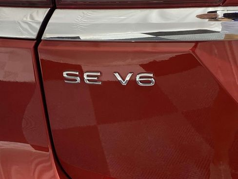 Used 2023 Volkswagen Atlas SE w/ Panoramic Sunroof Package FWD image 8