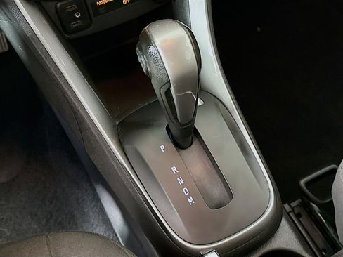 Used 2020 Chevrolet Trax LT image 19